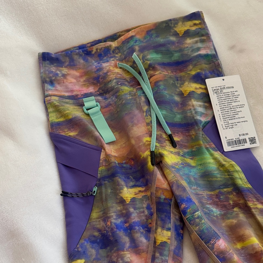 NWT Lululemon Cargo Tight 25”